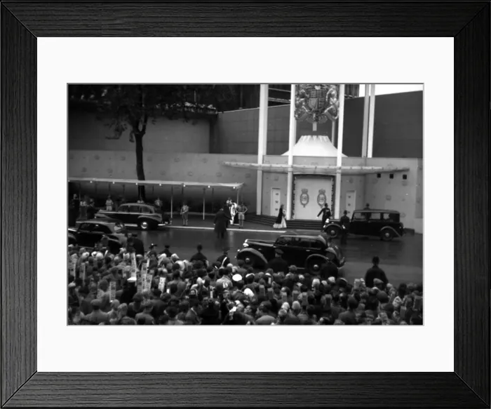 Framed Print : Coronation. Female approaches Abbey door Framed Print : Coronation. Female approaches Abbey door