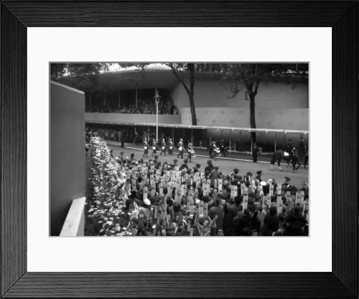 Framed Print : Coronation. Pikemen arrive with drummers Framed Print : Coronation. Pikemen arrive with drummers