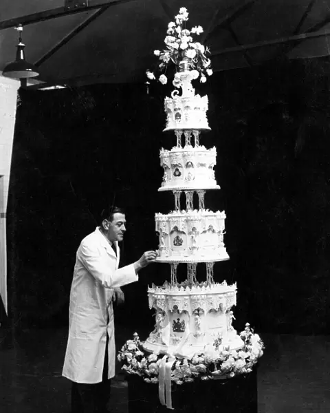Royal Wedding 1947 - the cake