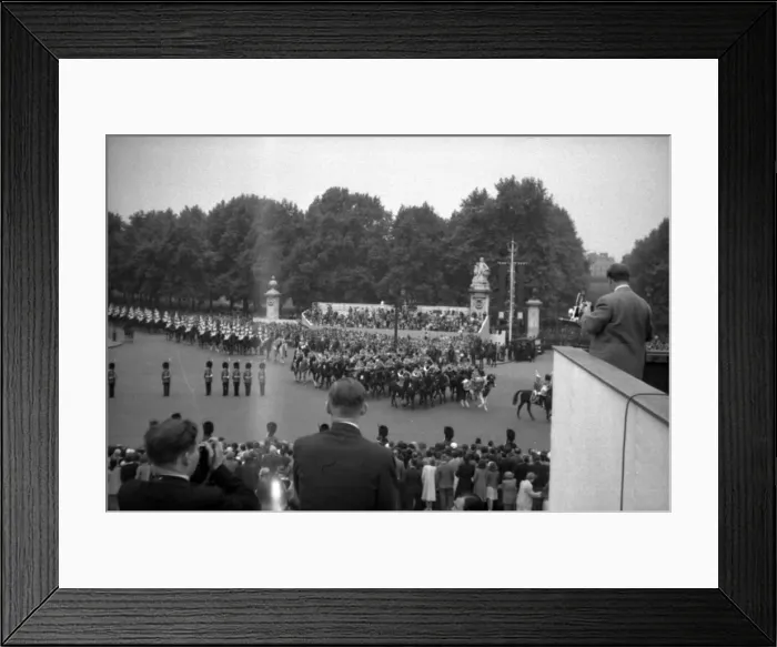 Framed Print : Trooping the Colour - Queen Victoria Memorial Framed Print : Trooping the Colour - Queen Victoria Memorial
