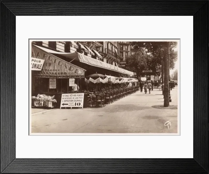 Framed Print : Queuing place for the 1931 Colonal Exposition, Paris Framed Print : Queuing place for the 1931 Colonal Exposition, Paris