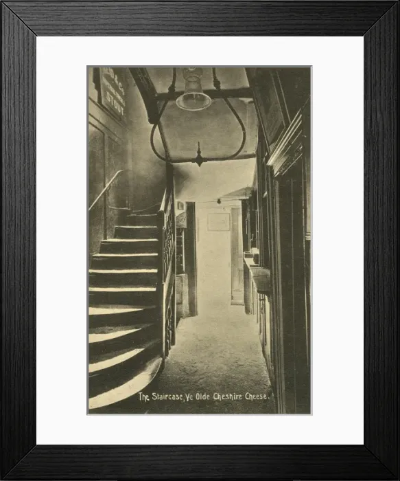 Framed Print : Ye Olde Cheshire Cheese Pub, London Framed Print : Ye Olde Cheshire Cheese Pub, London