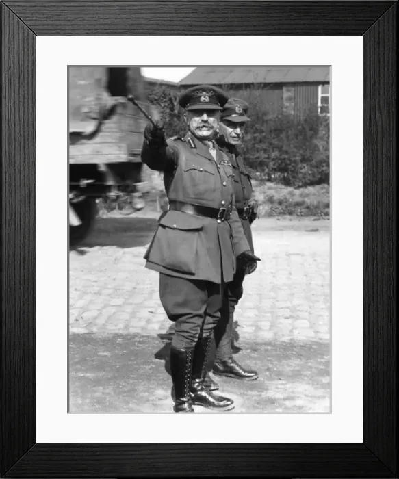 Framed Print : General Sir A Hunter-Weston and General R Pinney Framed Print : General Sir A Hunter-Weston and General R Pinney