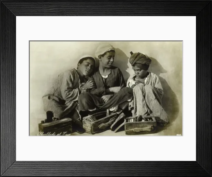 Framed Print : Egypt - Three Shoeblacks ( at ease ) Framed Print : Egypt - Three Shoeblacks ( at ease )