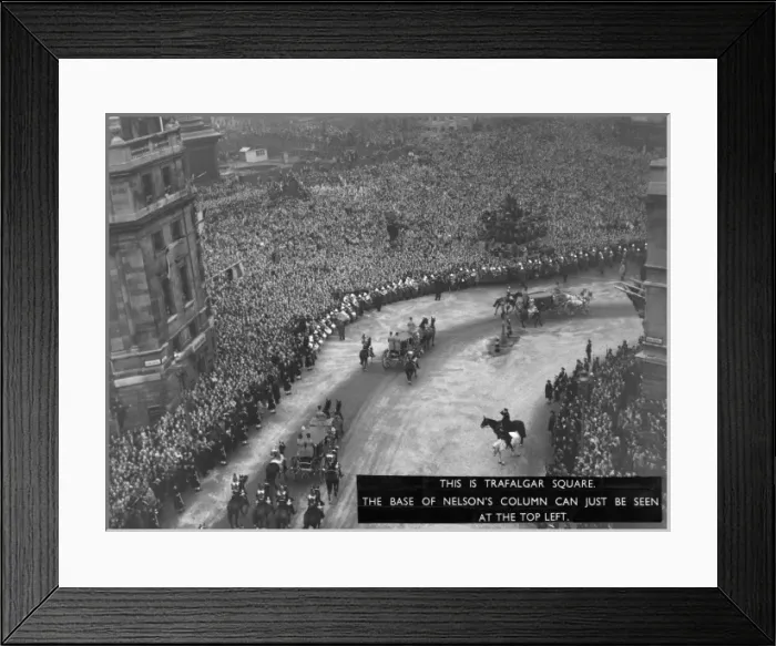 Framed Print : Royal Wedding 1947 - procession in Trafalgar Square Framed Print : Royal Wedding 1947 - procession in Trafalgar Square