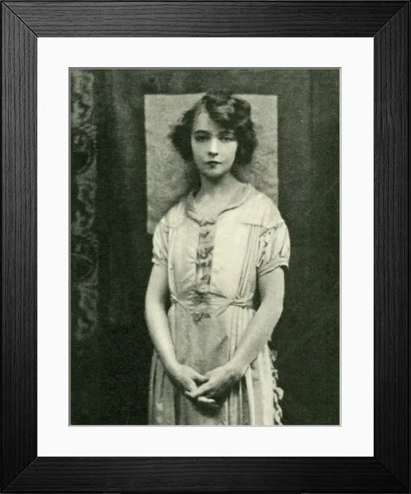 Framed Print : Lilian Gish Framed Print : Lilian Gish