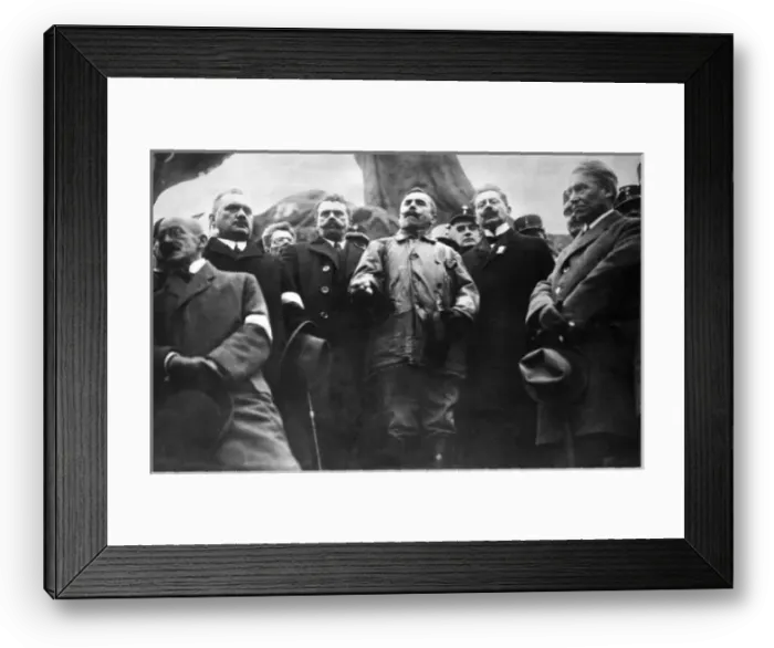 Framed Print : Czech politicians, Old Town Square, Prague Framed Print : Czech politicians, Old Town Square, Prague