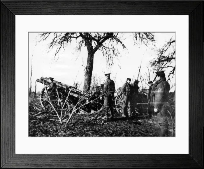 Framed Print : British artillery in action, northern France, WW1 Framed Print : British artillery in action, northern France, WW1