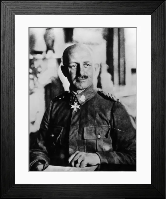Framed Print : Paul Emil von Lettow-Vorbeck, German army officer, WW1 Framed Print : Paul Emil von Lettow-Vorbeck, German army officer, WW1