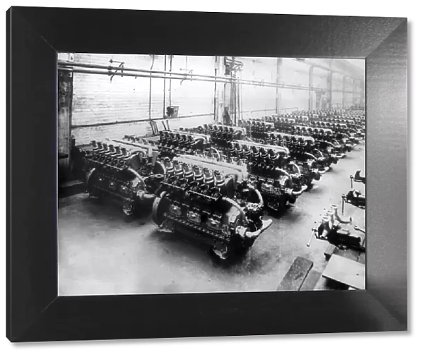 Ricardo tank engines in a workshop, WW1