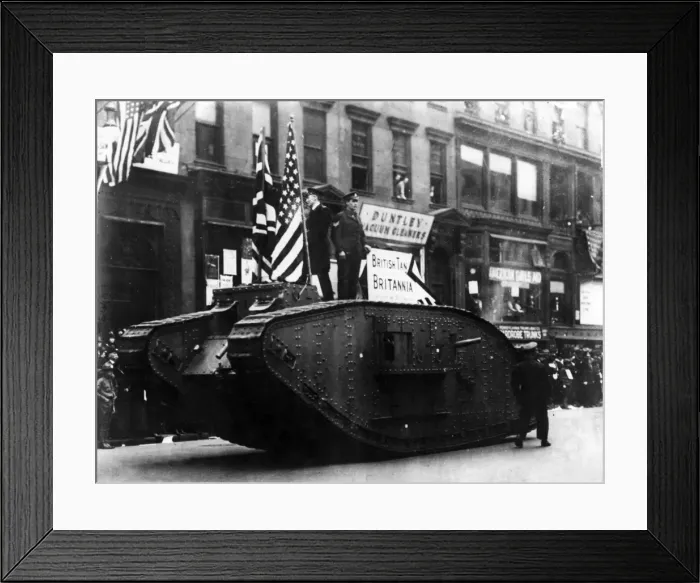 Framed Print : British and American soldiers on a tank, WW1 Framed Print : British and American soldiers on a tank, WW1