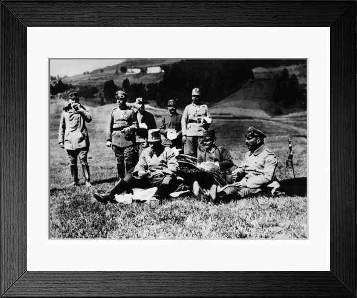 Framed Print : Archduke Karl Franz Josef of Austria with soldiers, WW1 Framed Print : Archduke Karl Franz Josef of Austria with soldiers, WW1