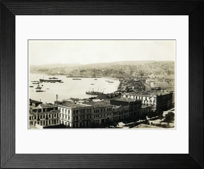 Framed Print : Valparaiso Bay, Chile Framed Print : Valparaiso Bay, Chile