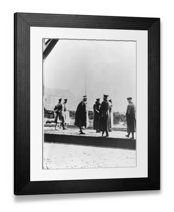 Framed Print : Kaiser Wilhelm II crossing Dutch frontier, WW1 Framed Print : Kaiser Wilhelm II crossing Dutch frontier, WW1