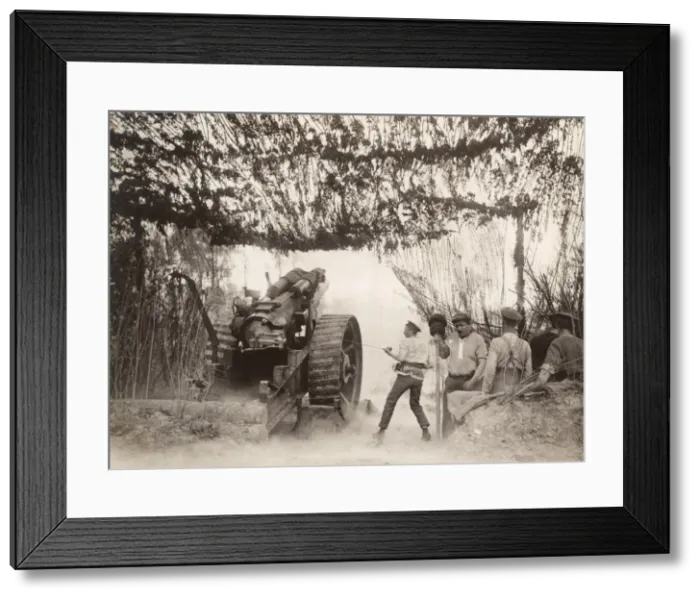 Framed Print : British heavy Howitzer on the Somme, France, WW1 Framed Print : British heavy Howitzer on the Somme, France, WW1