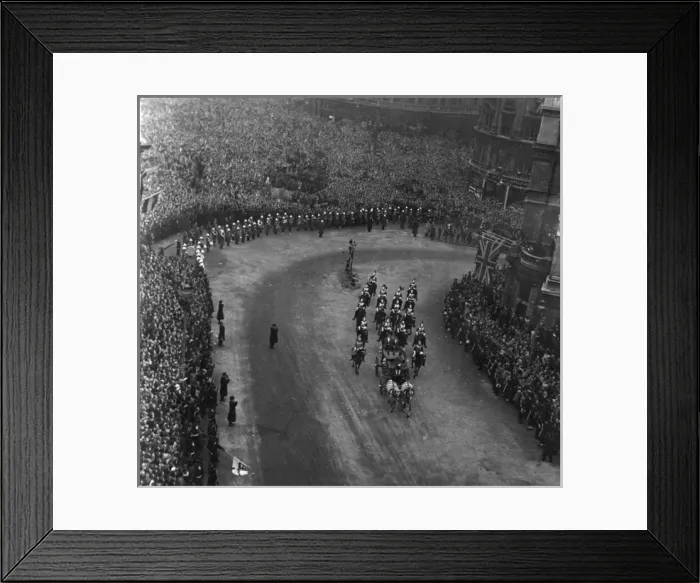 Framed Print : Royal Wedding 1947 - Glass Coach turns into Mall Framed Print : Royal Wedding 1947 - Glass Coach turns into Mall