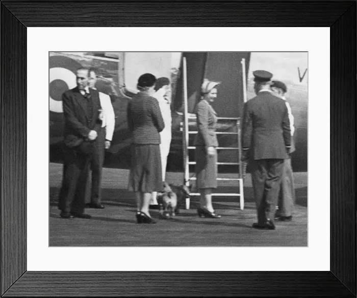 Framed Print : Princess Elizabeth at an airport