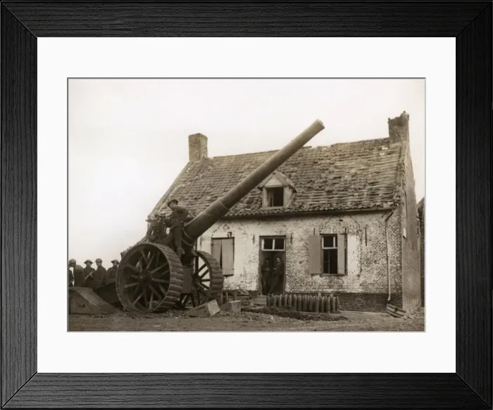 Framed Print : Big gun in Battle of the Lys, near Ypres, WW1 Framed Print : Big gun in Battle of the Lys, near Ypres, WW1