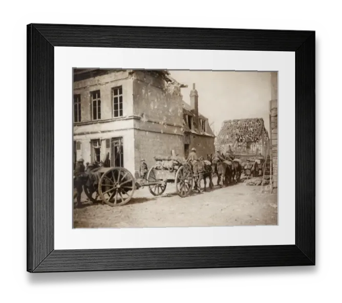Framed Print : British artillerymen advancing, Western Front, WW1 Framed Print : British artillerymen advancing, Western Front, WW1