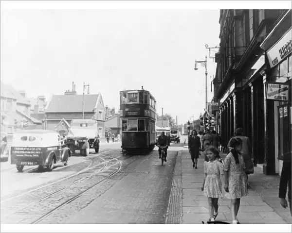 South London high street, late 1940s