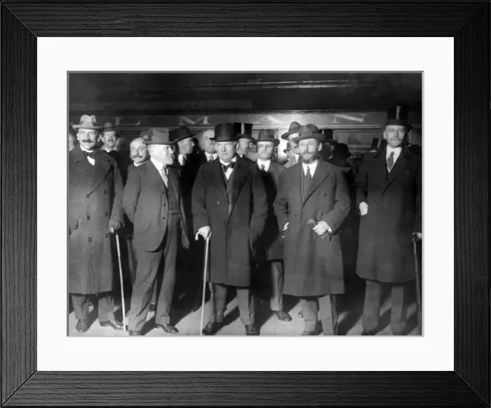 Framed Print : Lloyd George and others on a railway platform Framed Print : Lloyd George and others on a railway platform