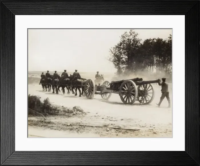 Framed Print : Australian gunners with heavy gun, Western Front, WW1 Framed Print : Australian gunners with heavy gun, Western Front, WW1