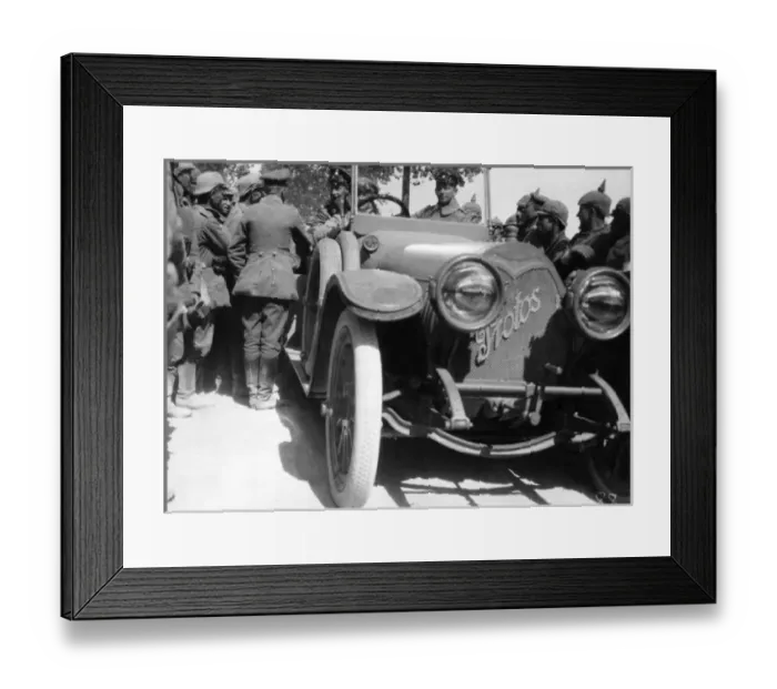 Framed Print : Crown Prince Wilhelm of Prussia in a car, WW1 Framed Print : Crown Prince Wilhelm of Prussia in a car, WW1