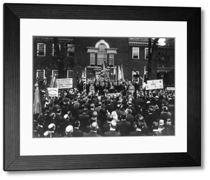 Framed Print : Tomas Masaryk, Czech President, in Philadelphia, USA Framed Print : Tomas Masaryk, Czech President, in Philadelphia, USA