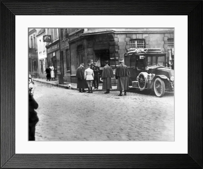 Framed Print : General Joffre and General Maud huy, St Pol, WW1 Framed Print : General Joffre and General Maud huy, St Pol, WW1