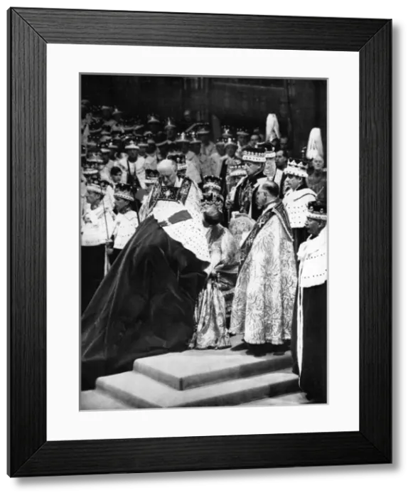 Framed Print : Coronation of Queen Elizabeth II, 1953 Framed Print : Coronation of Queen Elizabeth II, 1953