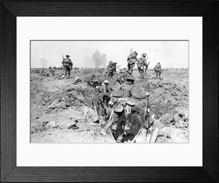 Framed Print : British soldiers on the Western Front, WW1 Framed Print : British soldiers on the Western Front, WW1
