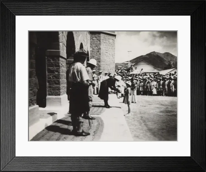 Framed Print : A Brownie meeting the Chief Guide Framed Print : A Brownie meeting the Chief Guide