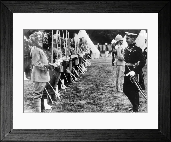 Framed Print : Lord Kitchener reviewing Indian troops, WW1 Framed Print : Lord Kitchener reviewing Indian troops, WW1
