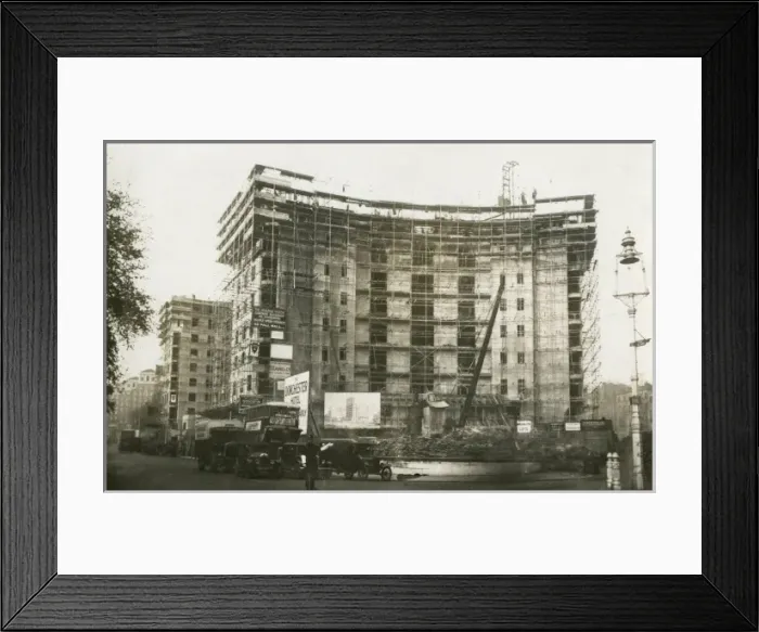 Framed Print : Dorchester Hotel, Park Lane, London W1 Framed Print : Dorchester Hotel, Park Lane, London W1