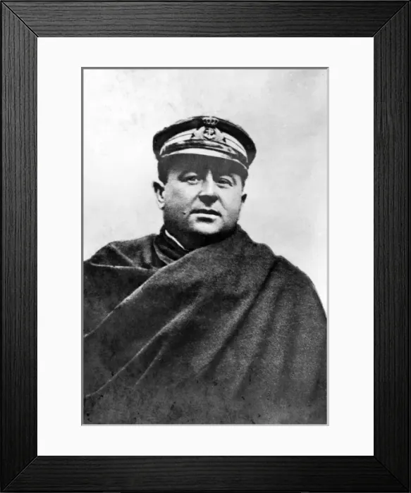 Framed Print : Commander Luigi Rizzo, Italian naval officer, WW1 Framed Print : Commander Luigi Rizzo, Italian naval officer, WW1
