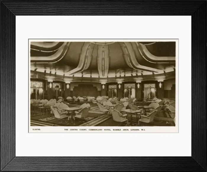 Framed Print : Centre Court, Cumberland Hotel, Marble Arch, London W1 Framed Print : Centre Court, Cumberland Hotel, Marble Arch, London W1