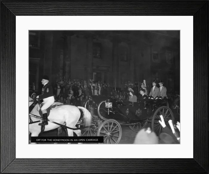 Framed Print : Royal Wedding 1947 - off on honeymoon Framed Print : Royal Wedding 1947 - off on honeymoon