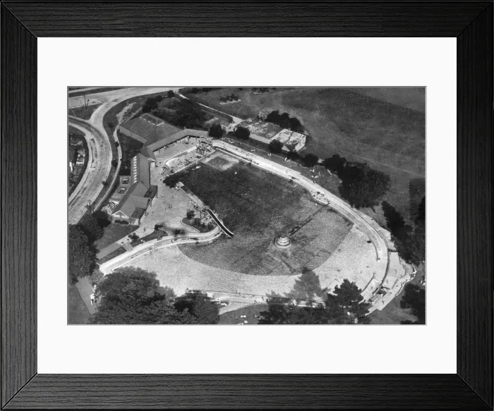 Framed Print : The Olympic Swimming Pool, 1948 London Olympic Games Framed Print : The Olympic Swimming Pool, 1948 London Olympic Games