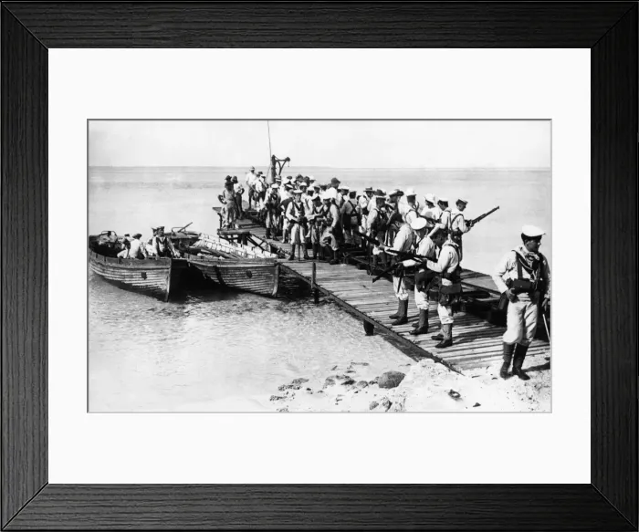 Framed Print : HMAS Sydney landing party, Direction Island, WW1 Framed Print : HMAS Sydney landing party, Direction Island, WW1