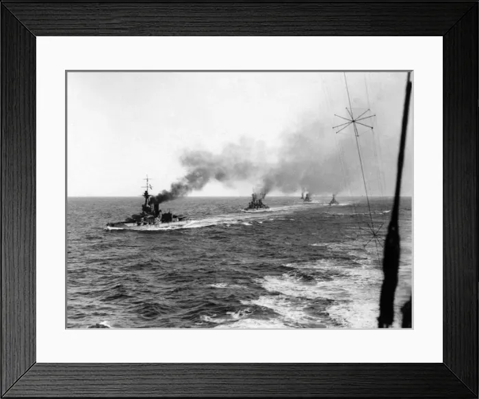 Framed Print : British battleships at sea, WW1 Framed Print : British battleships at sea, WW1