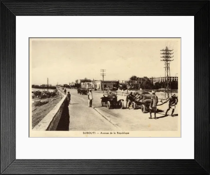 Framed Print : Djibouti, East Africa - Avenue de la Republique Framed Print : Djibouti, East Africa - Avenue de la Republique