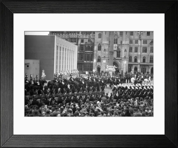 Framed Print : Coronation. Household Cavalry escort Framed Print : Coronation. Household Cavalry escort