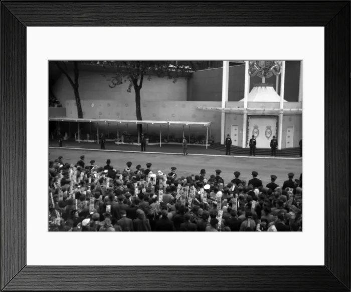 Framed Print : Coronation. Waiting for VIP arrivals Framed Print : Coronation. Waiting for VIP arrivals