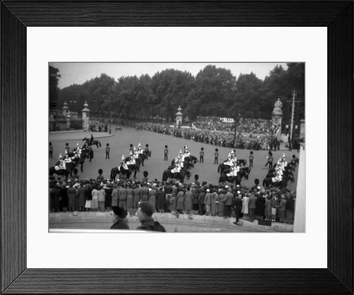 Framed Print : Trooping the Colour - Queen Victoria Memorial Framed Print : Trooping the Colour - Queen Victoria Memorial