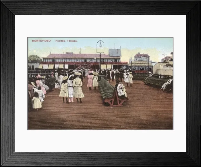 Framed Print : Uruguay - Montevideo Framed Print : Uruguay - Montevideo