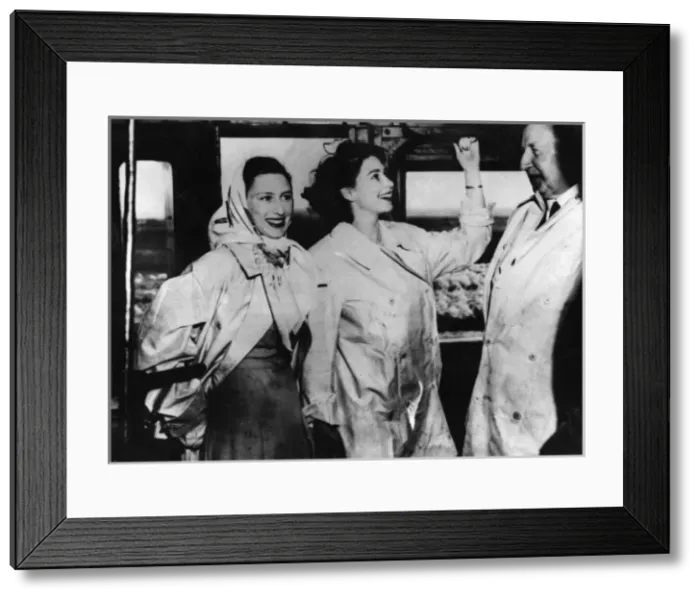 Framed Print : South Africa royal tour - Princesses Drive Engine - 1947