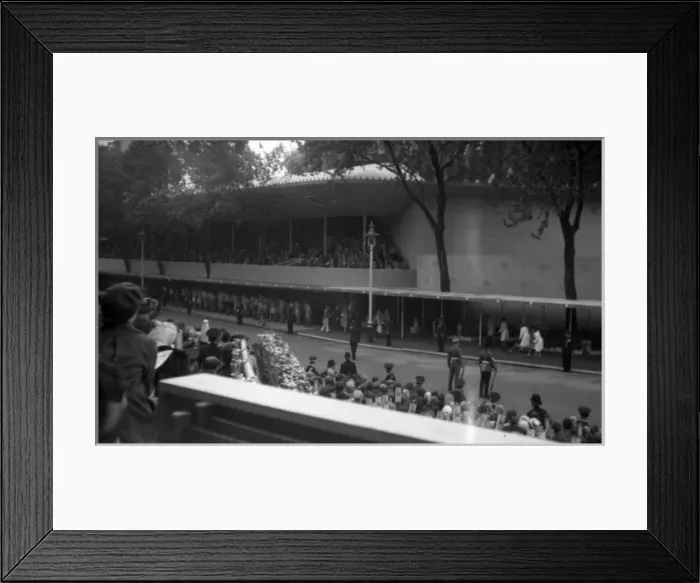 Framed Print : Coronation. Markers waiting for Guard of Honour Framed Print : Coronation. Markers waiting for Guard of Honour