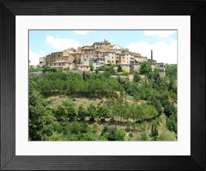 Framed Print : Italy, Tuscany, Province of Siena: Petroio Framed Print : Italy, Tuscany, Province of Siena: Petroio