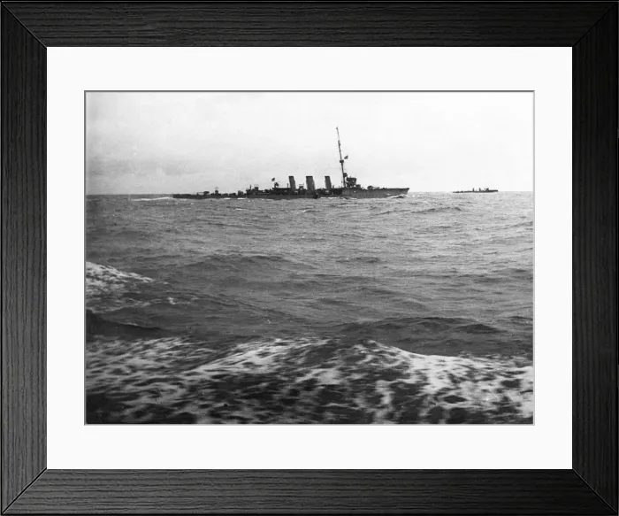 Framed Print : HMS Arethusa, British light cruiser, WW1 Framed Print : HMS Arethusa, British light cruiser, WW1