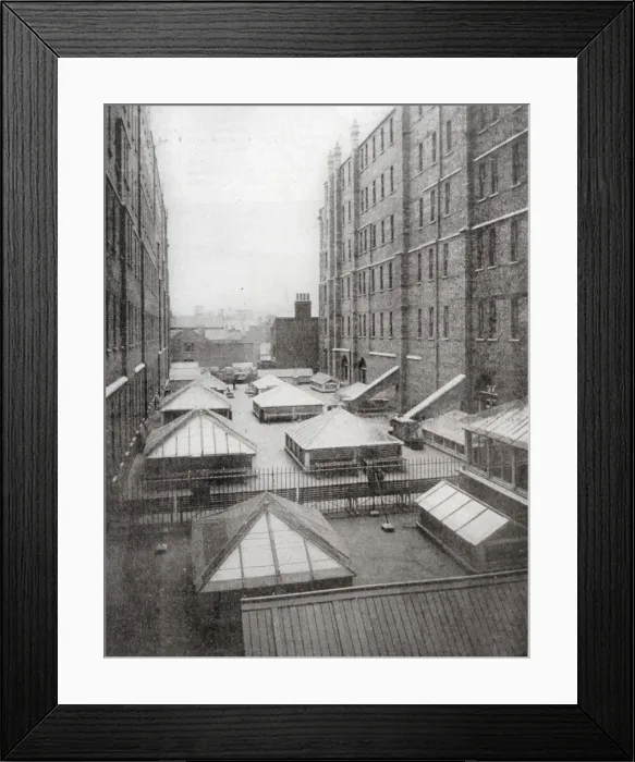 Framed Print : Rowton Whitechapel - Open Air Lounge Framed Print : Rowton Whitechapel - Open Air Lounge